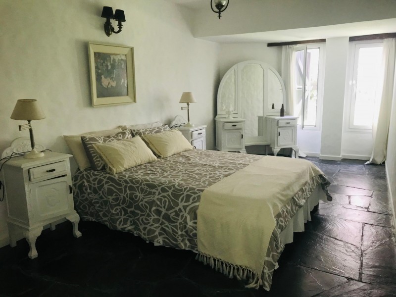 Departamento en alquiler y venta con la ubicación más austral de Punta del Este.